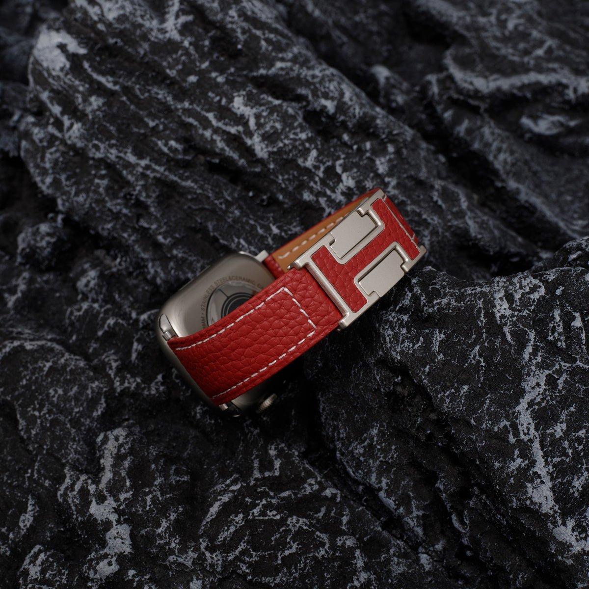 Luxurious Leather Magnetic Buckle Strap for Apple Watch