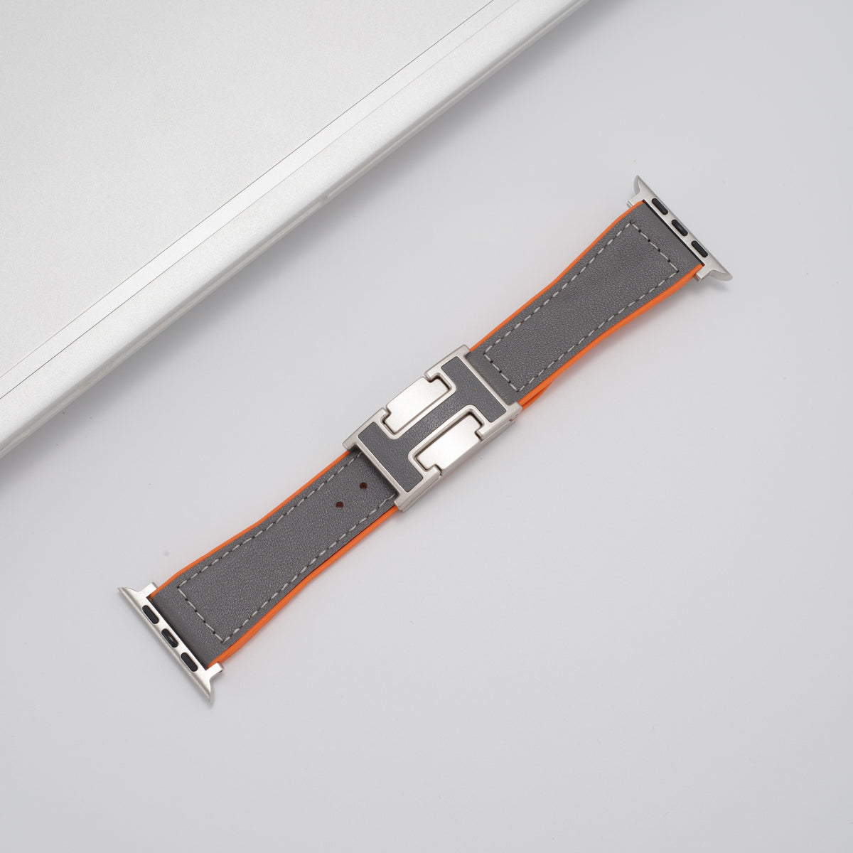 Luxurious Leather Magnetic Buckle Strap for Apple Watch