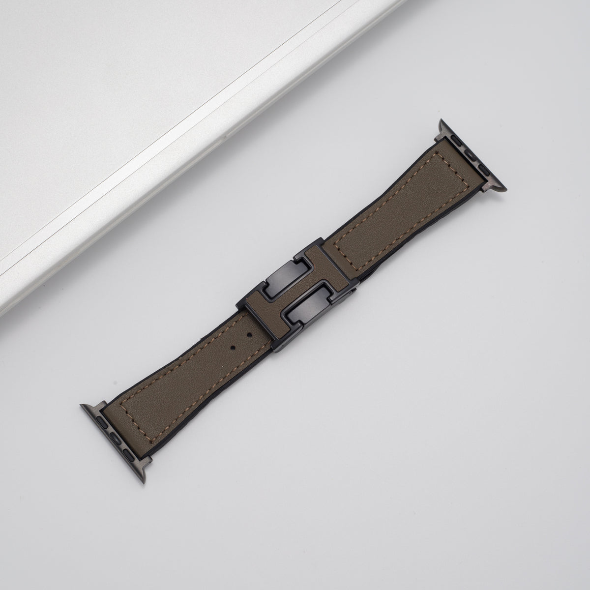 Luxurious Leather Magnetic Buckle Strap for Apple Watch